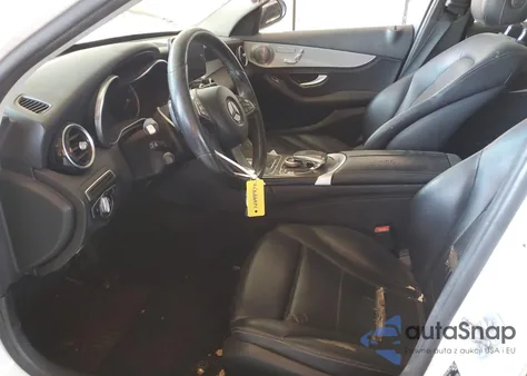 2016 Mercedes-Benz C 300 4Matic из США, поврежденный, VIN 55SWF4KB7GU100119